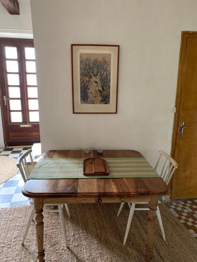 Stylish One Bedroom Apartment In A Lovely Village Saint-Vincent-Rive-d'Olt Ngoại thất bức ảnh